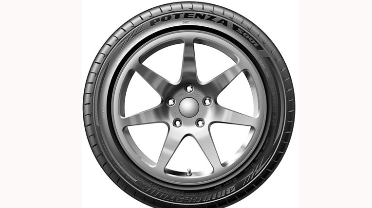 Potenza S001 – Bridgestone tiếp tục thành công s001_side.jpg