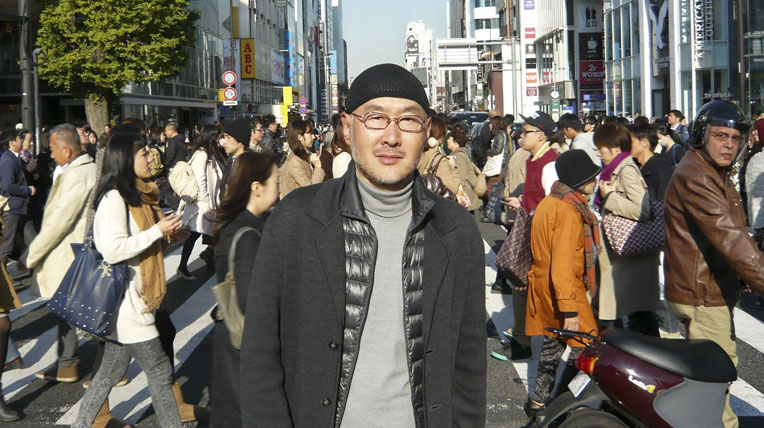 Giám đốc thiết kế Nissan: “Thiết kế là vấn đề tương lai” satoru-tai-nissan-25.jpg