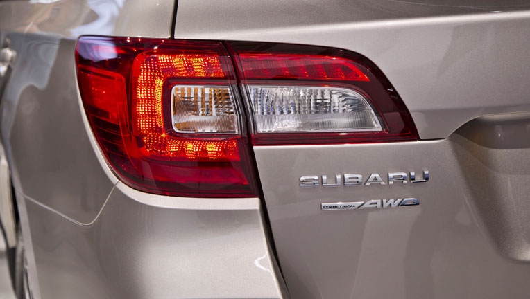 Subaru Outback 2015: “Xế phượt” tiết kiệm nhiên liệu subaru-outback-2015 (10).jpg