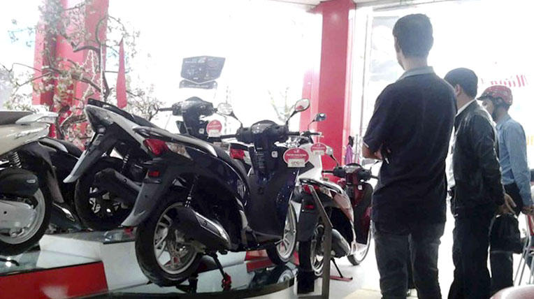 Thị trường xe máy: Ảm đạm “chợ” chiều thi-truong-xe-may.jpg