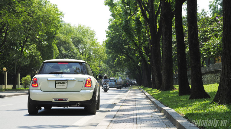 Dạo phố cùng MINI Cooper Baker Street Autodaily_Bakerstreet (4).jpg