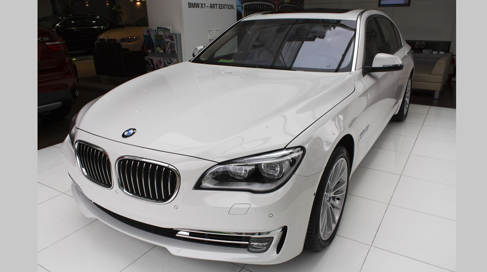 Hàng loạt ưu đãi dành cho BMW 7-Series BMW-7-Series-tai-VN-1.jpg