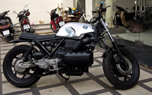 Honda GL400 Café Racer giá 7000 USD tại Sài Gòn BMW K100-tracker.JPG