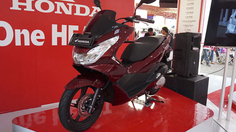 Cận cảnh Honda PCX 150 2015 vừa ra mắt Honda-PCX-150-02.jpg