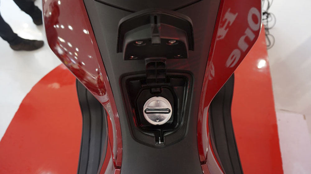 Cận cảnh Honda PCX 150 2015 vừa ra mắt Honda-PCX-150-16.jpg
