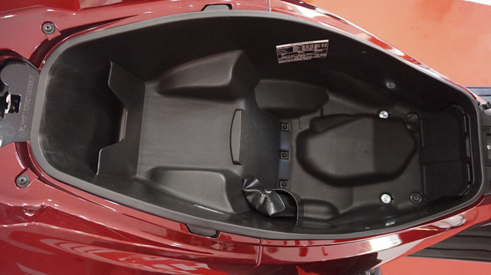 Cận cảnh Honda PCX 150 2015 vừa ra mắt Honda-PCX-150-17.jpg