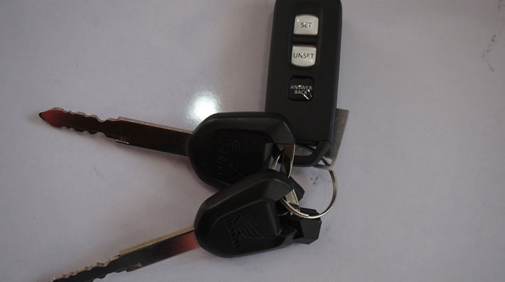 Cận cảnh Honda PCX 150 2015 vừa ra mắt Honda-PCX-150-18.jpg