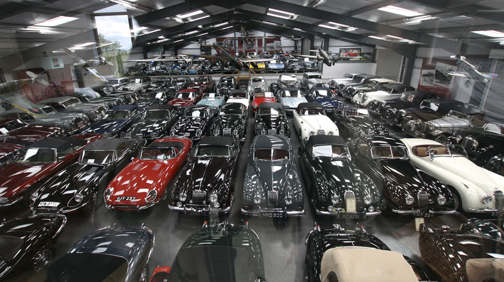 Bộ sưu tập 543 xe cổ có chủ sở hữu mới JLR-James-Hull-collection-1.jpg