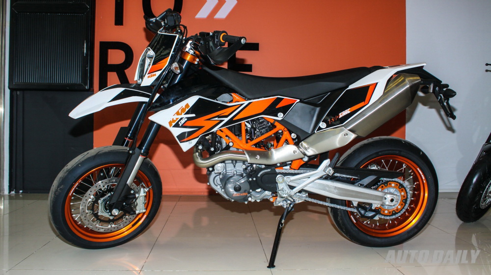 KTM 690 SMC R đã đến Việt Nam KTM-690-SMC-R-2014 (1).jpg