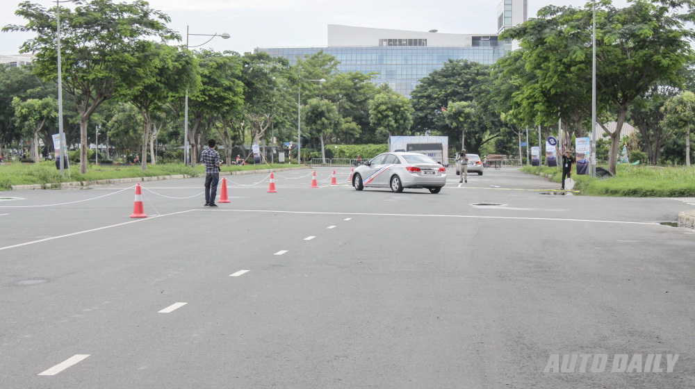 Lái thử dàn xe Chevrolet tại Sài Gòn Lai thu xe - Chevrolet (7).jpg