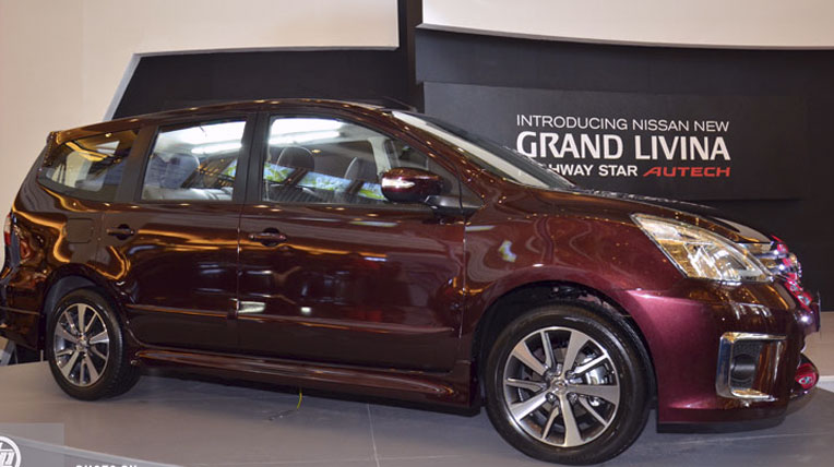 Nissan Grand Livina mới ra mắt, giá rẻ “giật mình” Livina_HWS_Autech_002.jpg