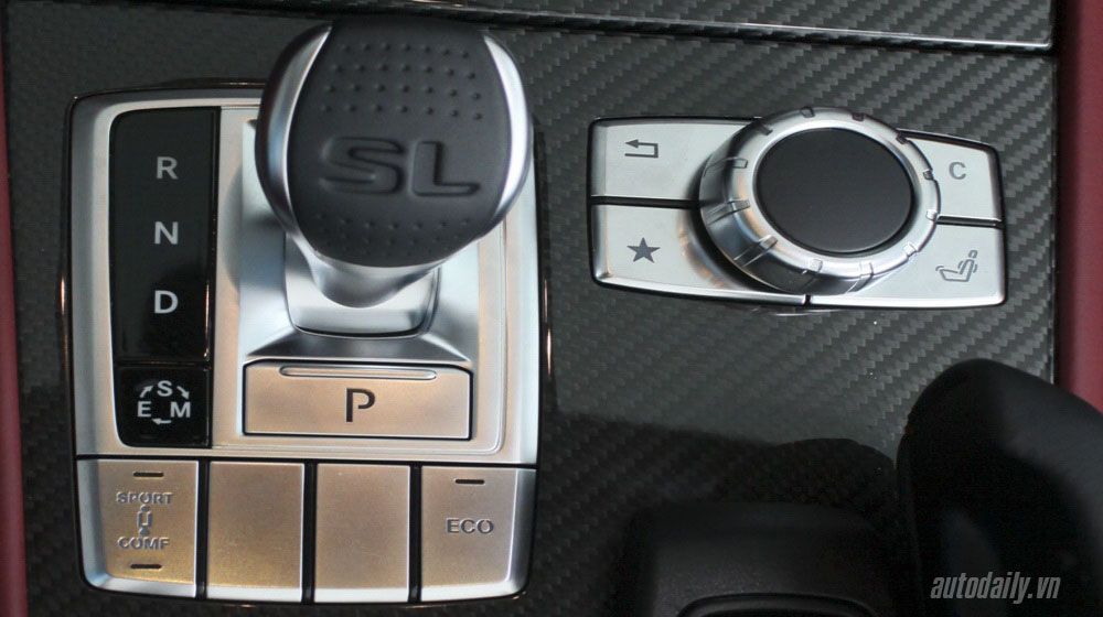 Ngắm tận mắt Mercedes SL350 giá 5,5 tỷ đồng ở Sài Gòn Mercedes-SL350-5,5-ty-dong-(12).jpg