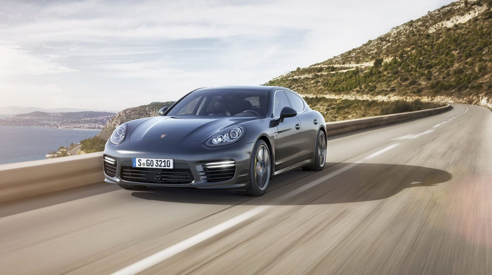 5 tháng đầu năm, Porsche bán 71.500 xe Porsche-Panamera-Turbo-S-11[2].jpg
