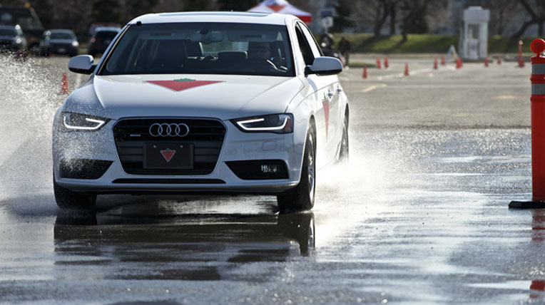 TrueContact – át chủ bài của Continental thời gian tới Tire-Testing_water_resize.jpg