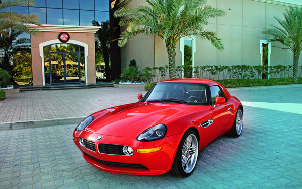 Triển lãm xe hơi hoàng gia SBH -  Gara mơ ước của những người mê xe Trien-lam-xe-hoi-hoang-gia-gara-mo-uoc-cua=nhung-nguoi-me-xe-02.jpg