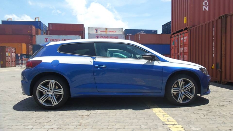 Volkswagen Scirocco R đầu tiên cập cảng Việt Nam VW Sicrocco R-line (2).jpg
