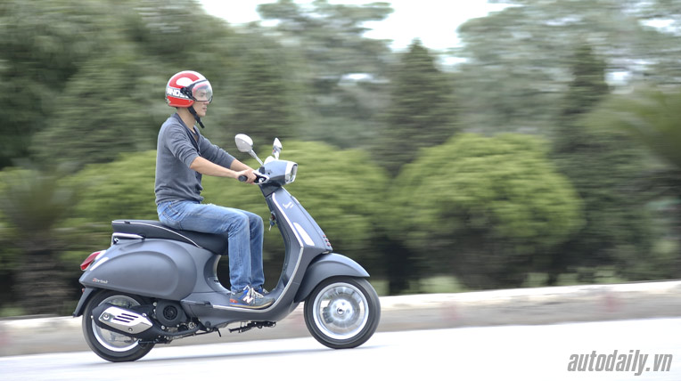 “Chạy nước rút” cùng Vespa Sprint Vespa Sprint 2014 (28).jpg