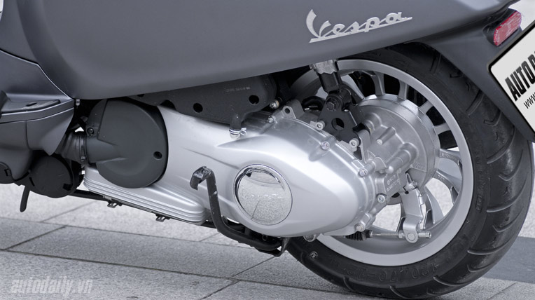 “Chạy nước rút” cùng Vespa Sprint Vespa Sprint 2014 (34).jpg