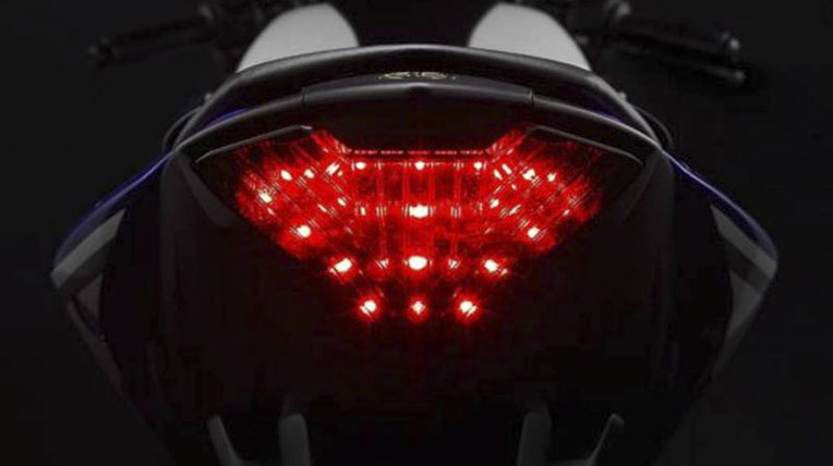 Chính thức ra mắt, Yamaha R25 có giá 4.650 USD YamahaR25-32.jpg