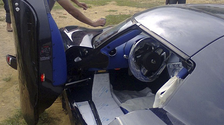 'Hoa hậu siêu xe' Koenigsegg Agera R lần thứ hai đến VN ag3_1.jpg