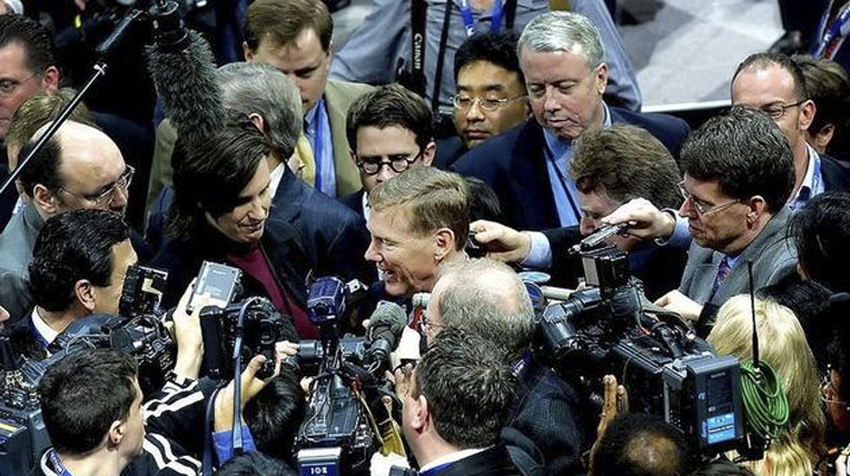 Nhìn lại sự nghiệp lẫy lừng của CEO Ford Alan Mulally alan-mulally-career (3).jpg