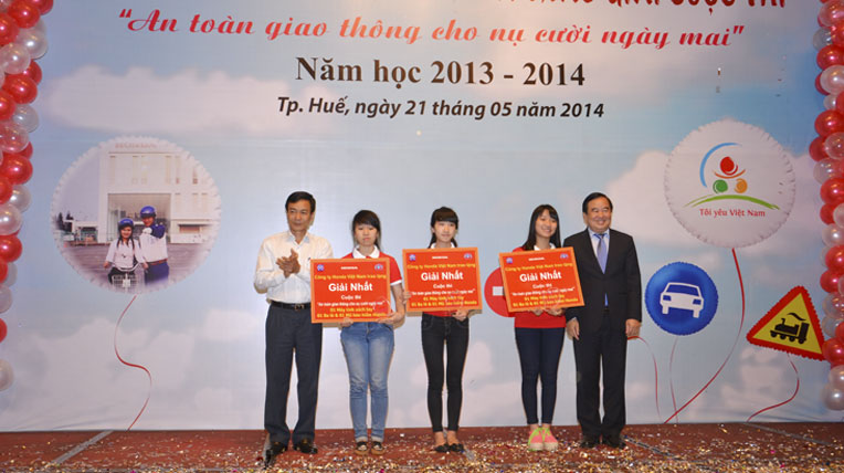 Honda tổ chức Hội thi  “An toàn giao thông cho nụ cười ngày mai” an-toan-giao-thong-hoi-thi (2).jpg