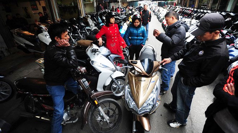 Từ 1/6, bán, tặng xe phải làm giấy khai báo autodaily-muabanxe.jpg