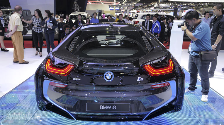 BMW nhấn mạnh những công nghệ trên i8 bmw-i8-bangkok-motor-show-2014 (7)-1.jpg