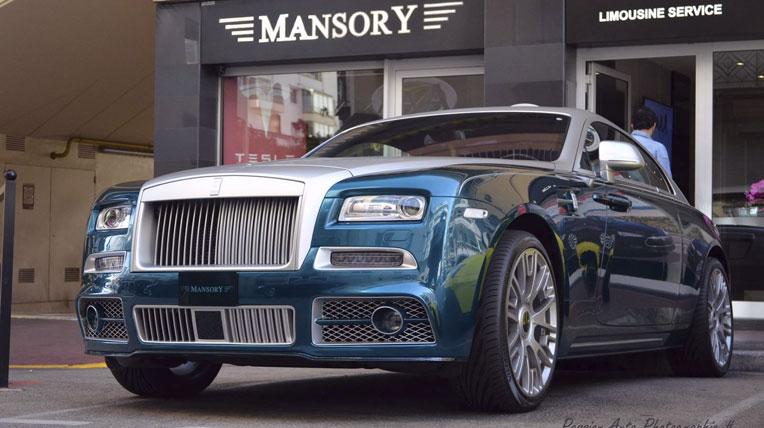 Bộ đôi Rolls-Royce Wraith và Lamborghini Aventador gặp mặt cannes-1.jpg