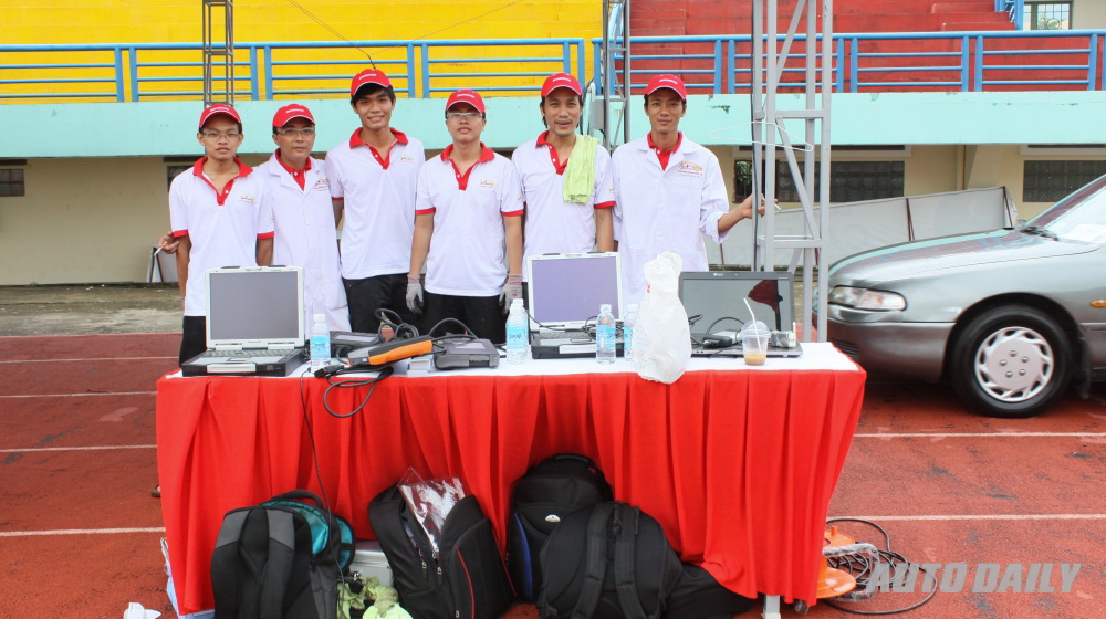 Đậm chất nhân văn cùng Ngày hội chăm sóc xe tại TP.HCM 6153bf96ff84148906a969e1e92d6b67_Toyota-Yaris-2014_50jpg.jpg
