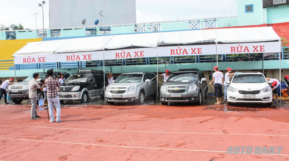 Đậm chất nhân văn cùng Ngày hội chăm sóc xe tại TP.HCM 6153bf96ff84148906a969e1e92d6b67_Toyota-Yaris-2014_50jpg.jpg
