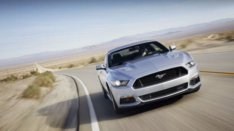 Ford Mustang 2015 có giá từ 24.425 USD ford-mustang-2015.jpg