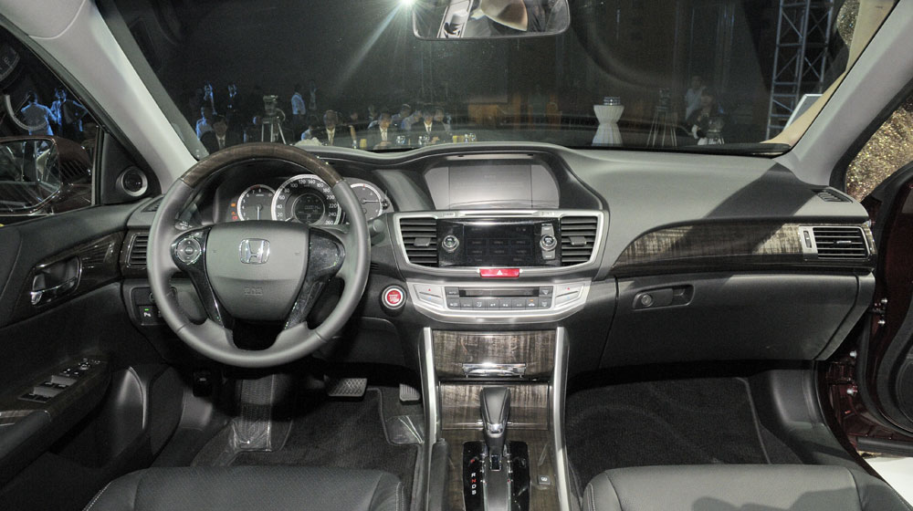 Honda Accord thế hệ mới có giá 1,47 tỷ đồng honda-accord-all-new-1 (3).jpg