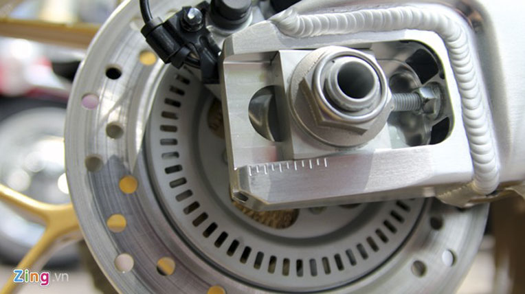 Siêu mô tô Honda CBR1000RR SP đầu tiên tại Việt Nam honda-cbr1000rr (14).jpg