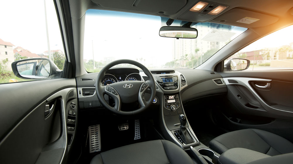 Hyundai Elantra 2014 chính thức ra mắt, giá từ 649 triệu đồng hyundai-elantra-2014 (9).jpg