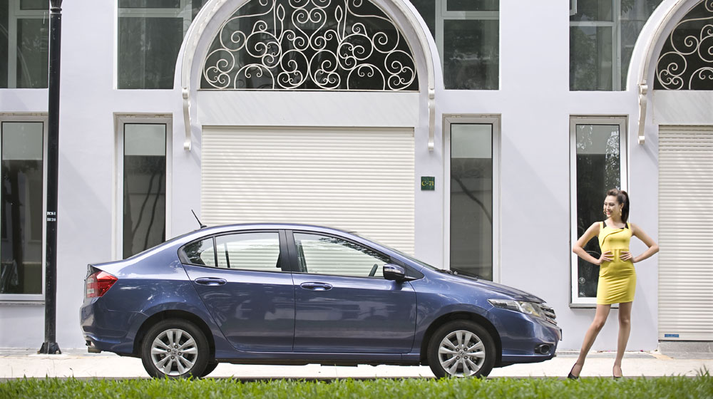 Siêu mẫu triển vọng 2013 tỏa sáng cùng Honda City khuyen-mai-honda-city-2014-(17).jpg