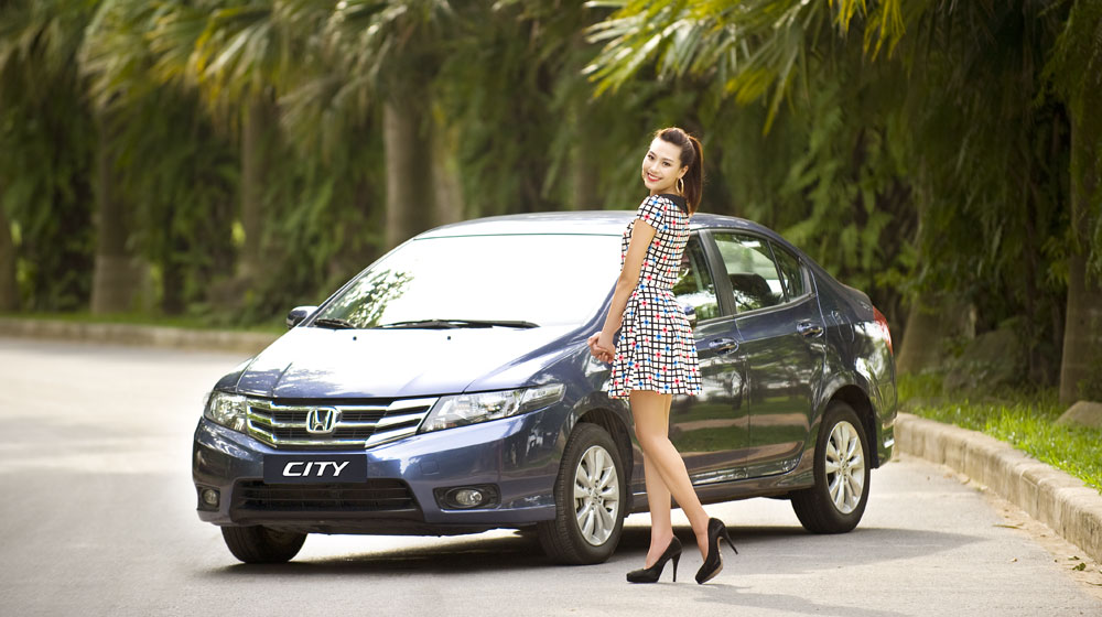 Siêu mẫu triển vọng 2013 tỏa sáng cùng Honda City khuyen-mai-honda-city-2014-(24).jpg