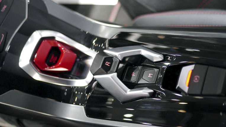 Tìm hiểu thiết kế Lamborghini Huracan lamborghini-huracan-1 (14).jpg