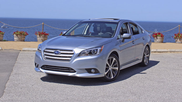 Những mẫu sedan hạng trung thích hợp với phong cách gia đình legacy-drive-ri_653.jpg