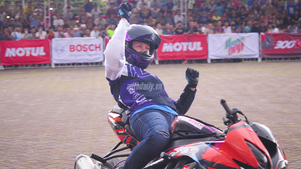 Thỏa đam mê với Motul Stunt Fest 2014 tại Hà Nội motul-stunt-fest-2014 (18).jpg