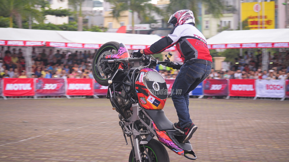Thỏa đam mê với Motul Stunt Fest 2014 tại Hà Nội motul-stunt-fest-2014 (4).jpg