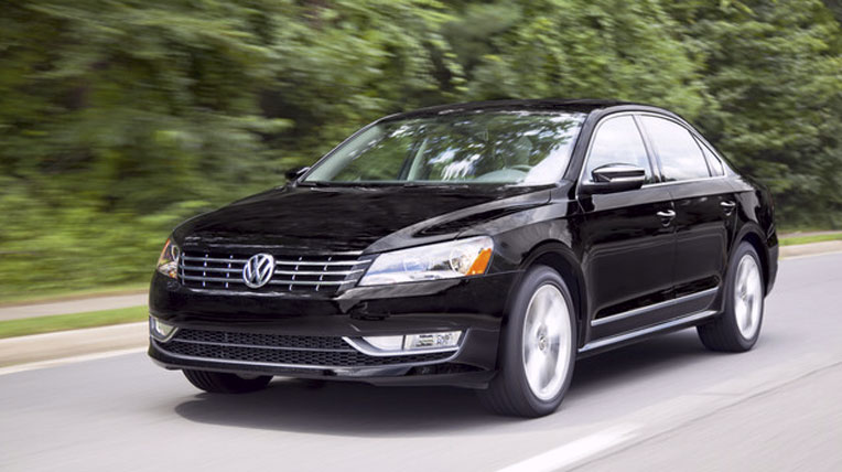 Những mẫu sedan hạng trung thích hợp với phong cách gia đình passat-family_653.jpg