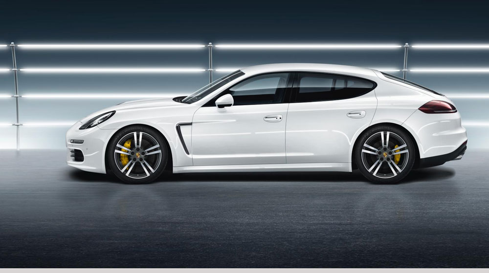 Ưu đãi đến 30% khi mua phụ kiện Porsche chính hãng porsche-equipment (1).jpg