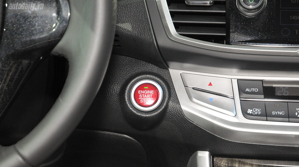 Cận cảnh Honda Accord thế hệ mới vừa ra mắt ra-mat-accord (10).jpg