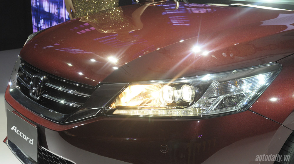 Cận cảnh Honda Accord thế hệ mới vừa ra mắt ra-mat-accord (14).jpg