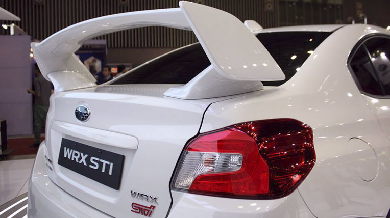 Bộ đôi xe Subaru tiền tỷ ra mắt tại Việt Nam subaru-wrx-sti (6).jpg