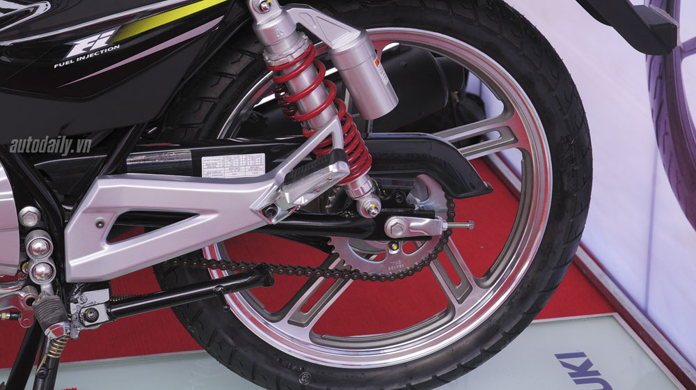 Chi tiết xe côn tay Thunder 150 FI vừa ra mắt tại Việt Nam suzuki-thunder-150 (16).jpg