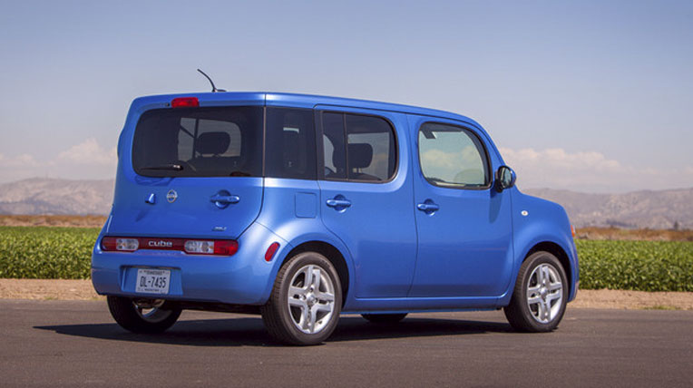 Chân dung 10 mẫu xe xấu nhất thị trường ugliest-new-cars (8).jpg