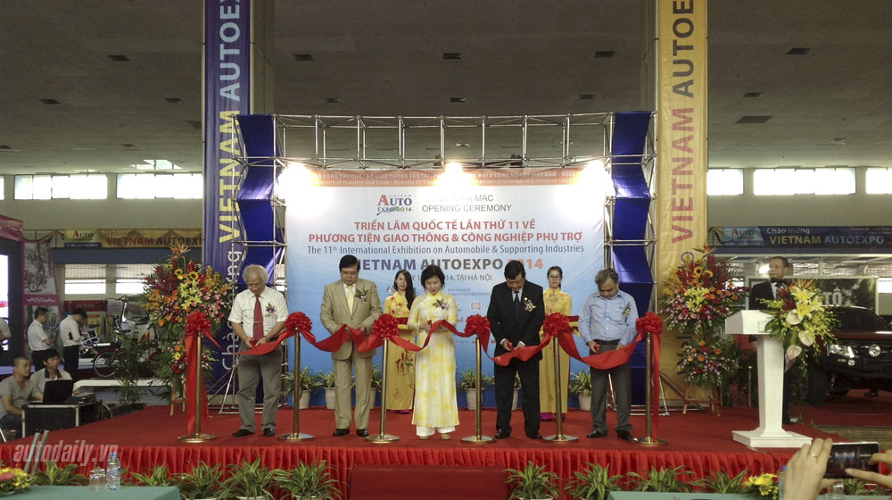 Autodaily nóng trong tuần (16/06 – 22/06) vietnam-autoexpo-2014-1.jpg