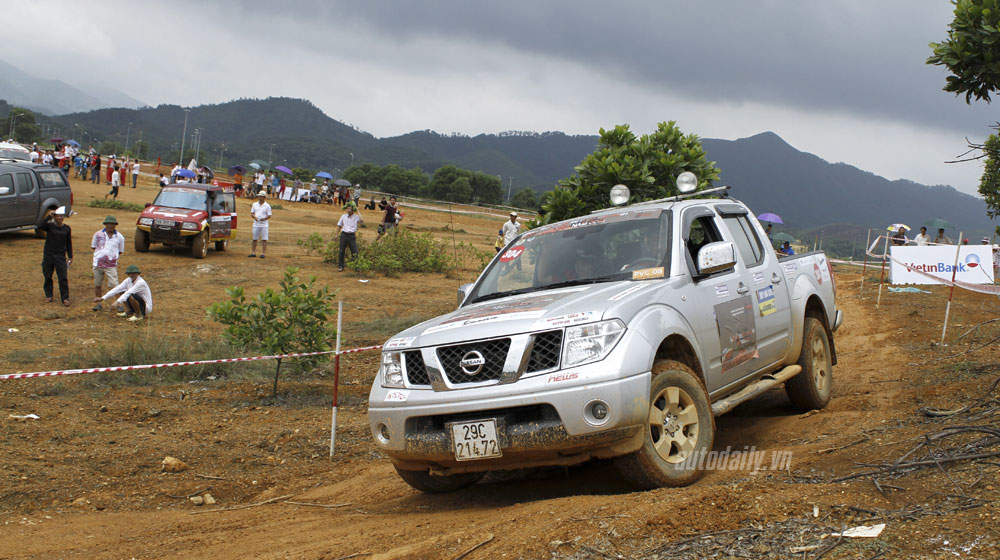 Ngày 2 VOC 2014: Cuộc đua của những chiếc xe bán tải vietnam-offroad-cup-2014-day-2 (18).jpg